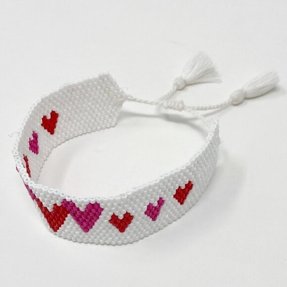 White Seed Bead Adjustable Hearts Bracelet - Picture 2 of 7